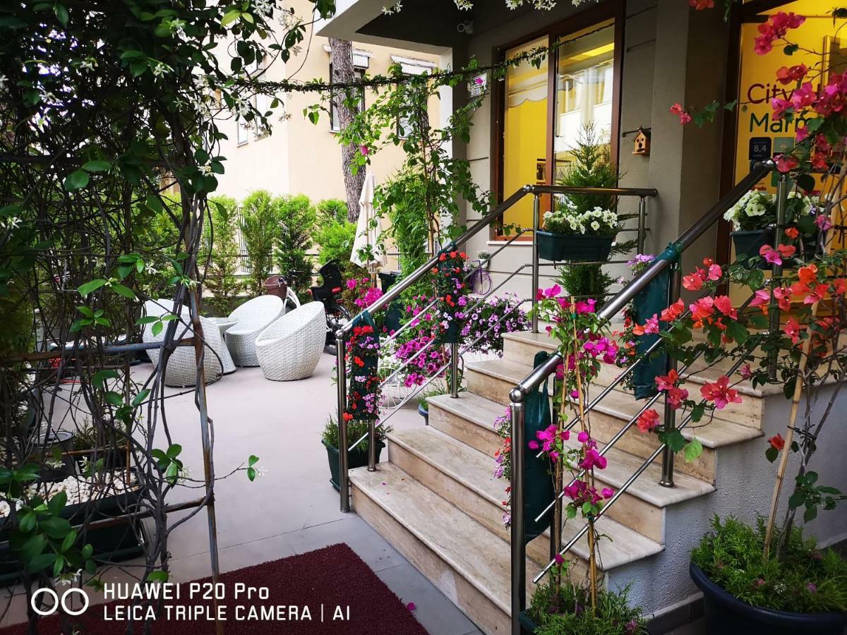 City Hotel Marmaris Bagian luar foto
